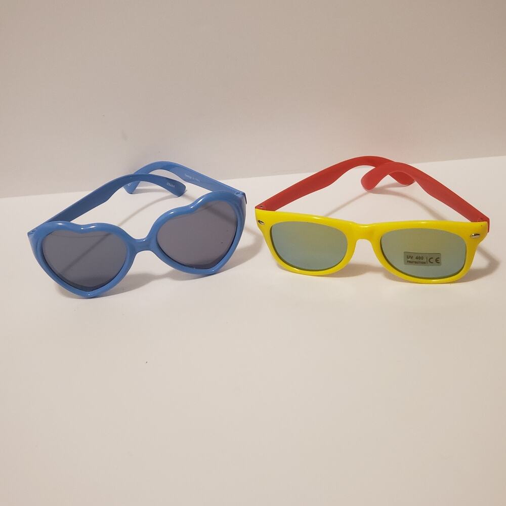 Kids Sunglasses Blue Heart Shaped & Yellow Classic Wayfarer-Style Frame #A85S